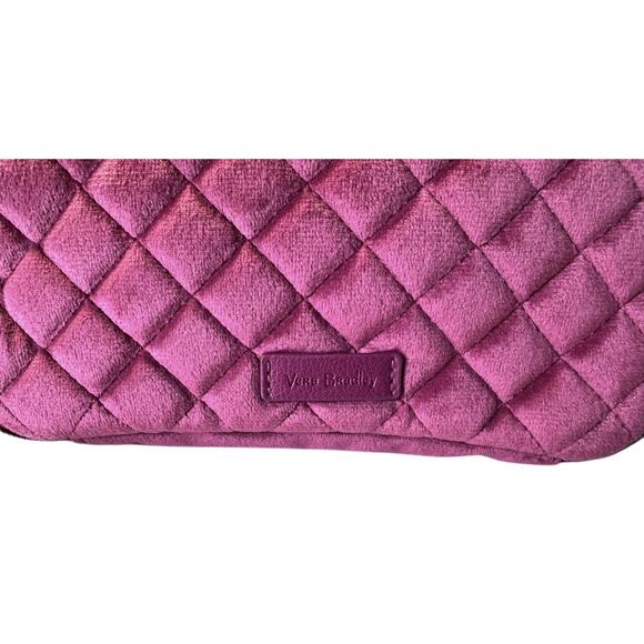 Vera Bradley Plush Quilted Cosmetic Travel Bag Pink Raspberry Paisley Lining Zip - Picture 2 of 7